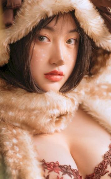 动漫女被黄漫扒衣