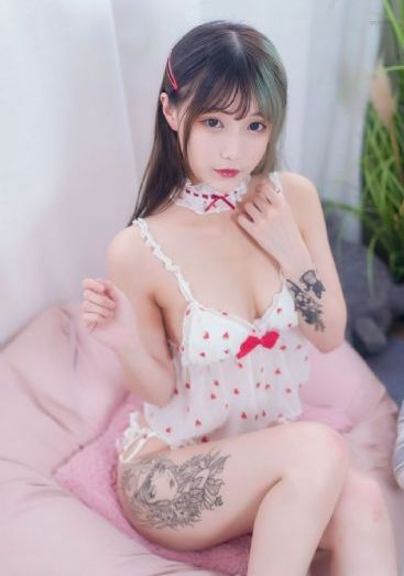 年轻的保姆电影