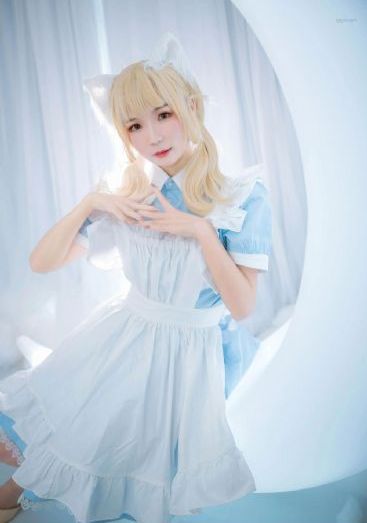 御津井芭华