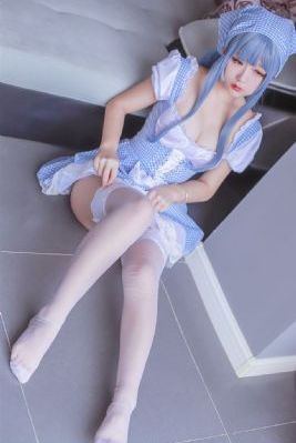 调教放荡丝袜美腿老师的导演是谁