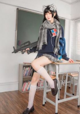 老汉胯下的女学生